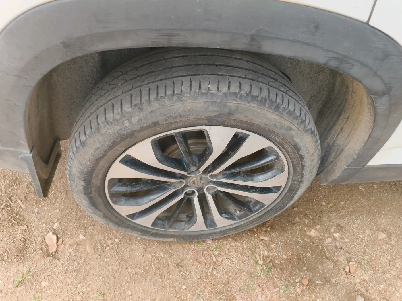 2021 MG HECTOR PLUS SHARP 1.5 PETROL TURBO HYBRID MT 6-STR, Petrol, Manual, 45,174 km, tyre