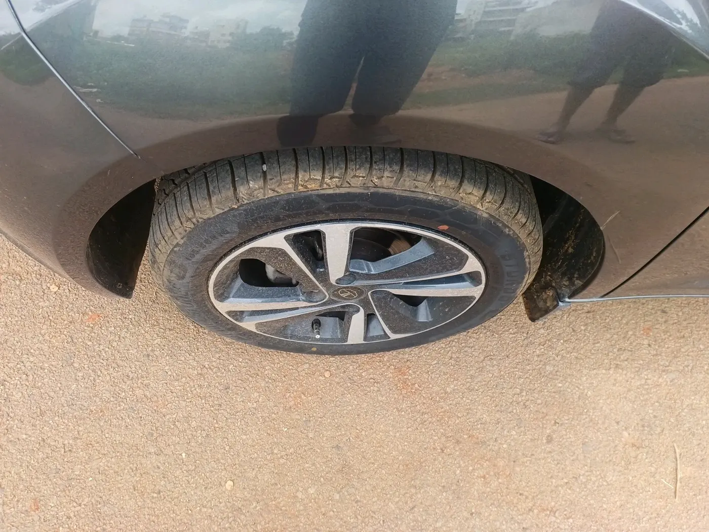 2021 Tata ALTROZ XM PLUS PETROL, Petrol, Manual, 35,030 km, tyre