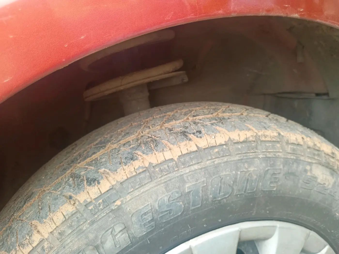 2011 Maruti Swift VXI, Petrol, Manual, 1,03,116 km, tyre