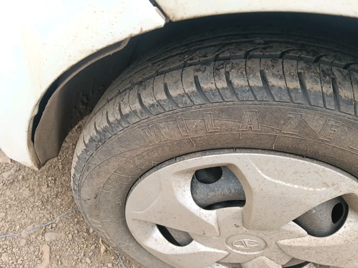 2017 Tata Tiago XZA PETROL, Petrol, Automatic, 97,661 km, tyre