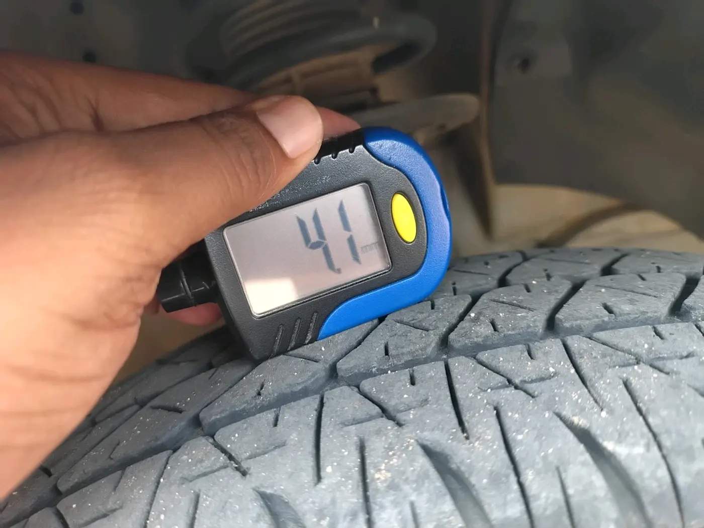 2018 Maruti Dzire VDI, Diesel, Manual, 1,77,418 km, tyre