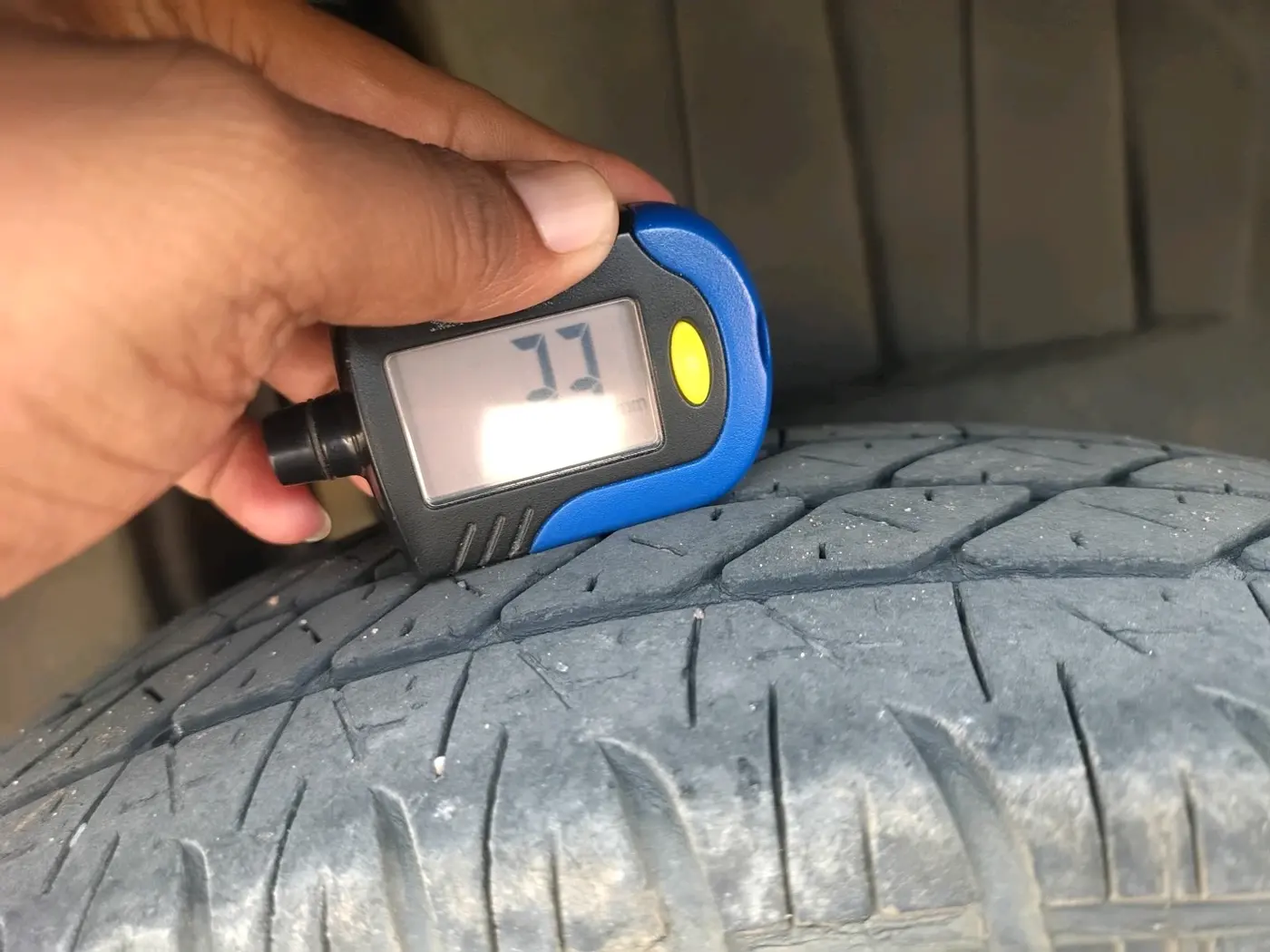 2018 Maruti Dzire VDI, Diesel, Manual, 1,77,418 km, tyre