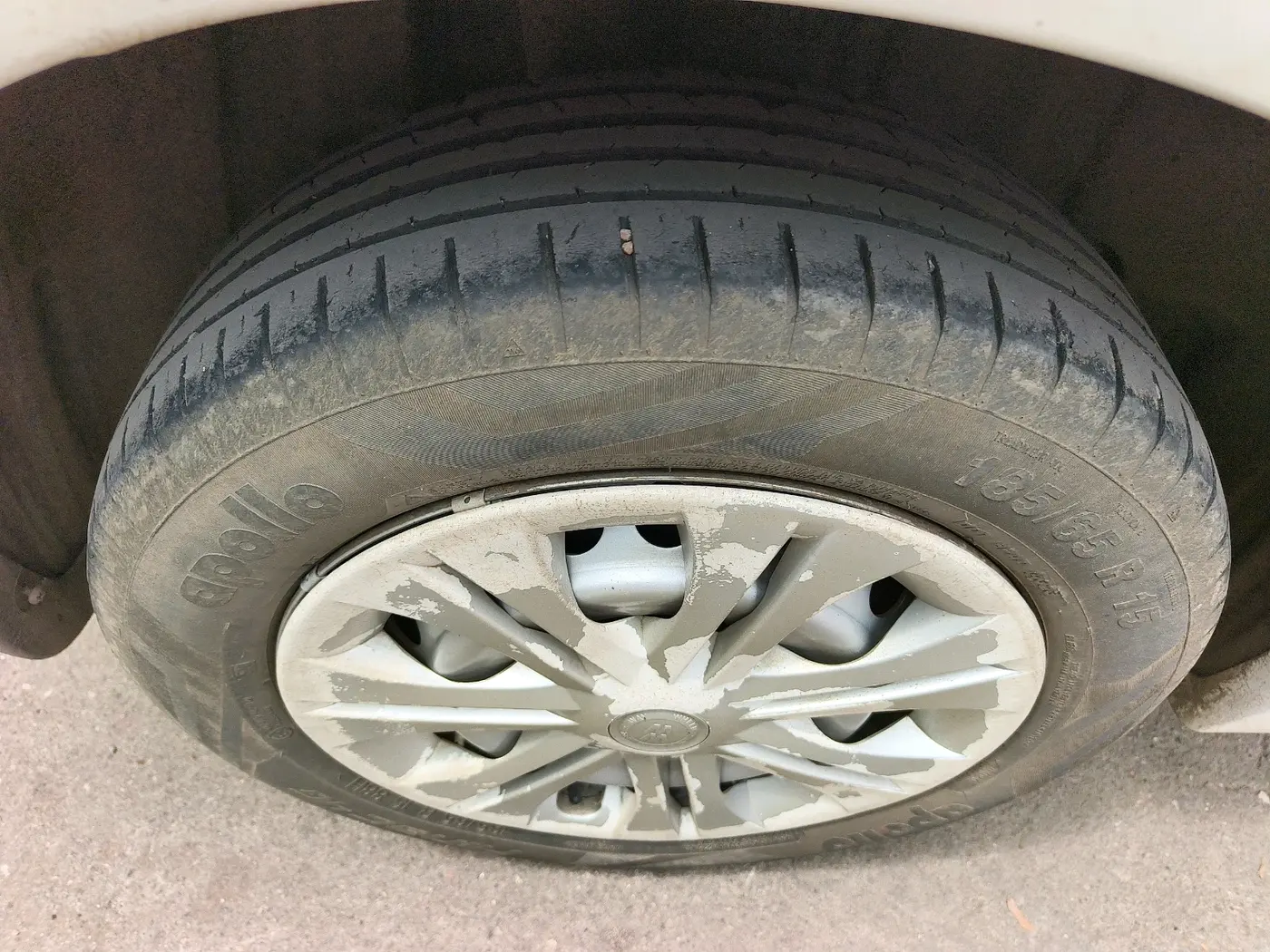 2023 Maruti Baleno SIGMA PETROL 1.2, Petrol, Manual, 42,087 km, tyre