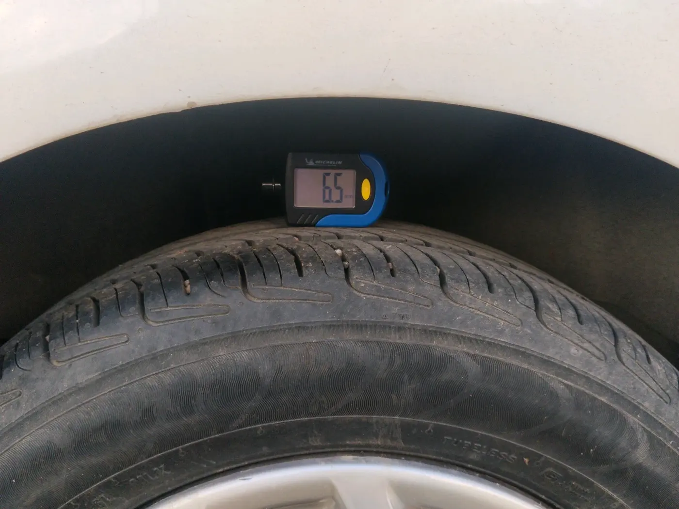 2013 Renault Pulse RXL PETROL, Petrol, Manual, 1,04,488 km, tyre
