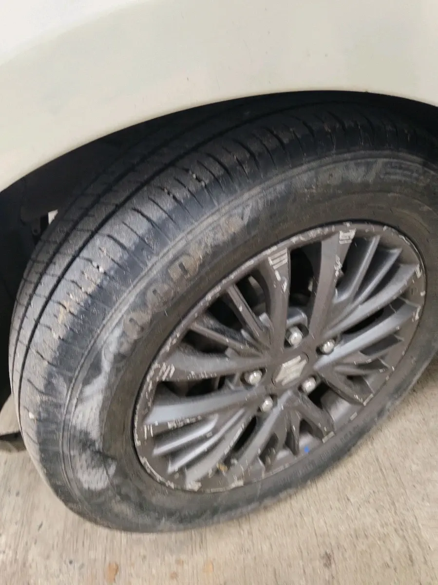 2019 Maruti Ertiga ZXI+ SHVS, CNG, Manual, 1,86,221 km, tyre