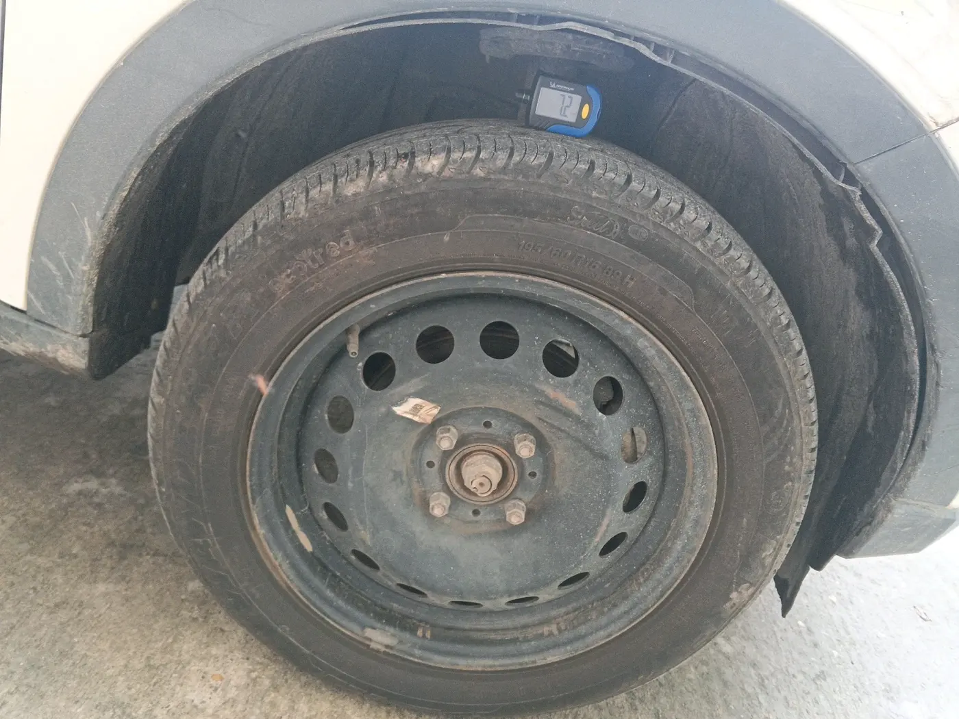 2022 Tata NEXON XM PETROL, Petrol, Manual, 75,369 km, tyre