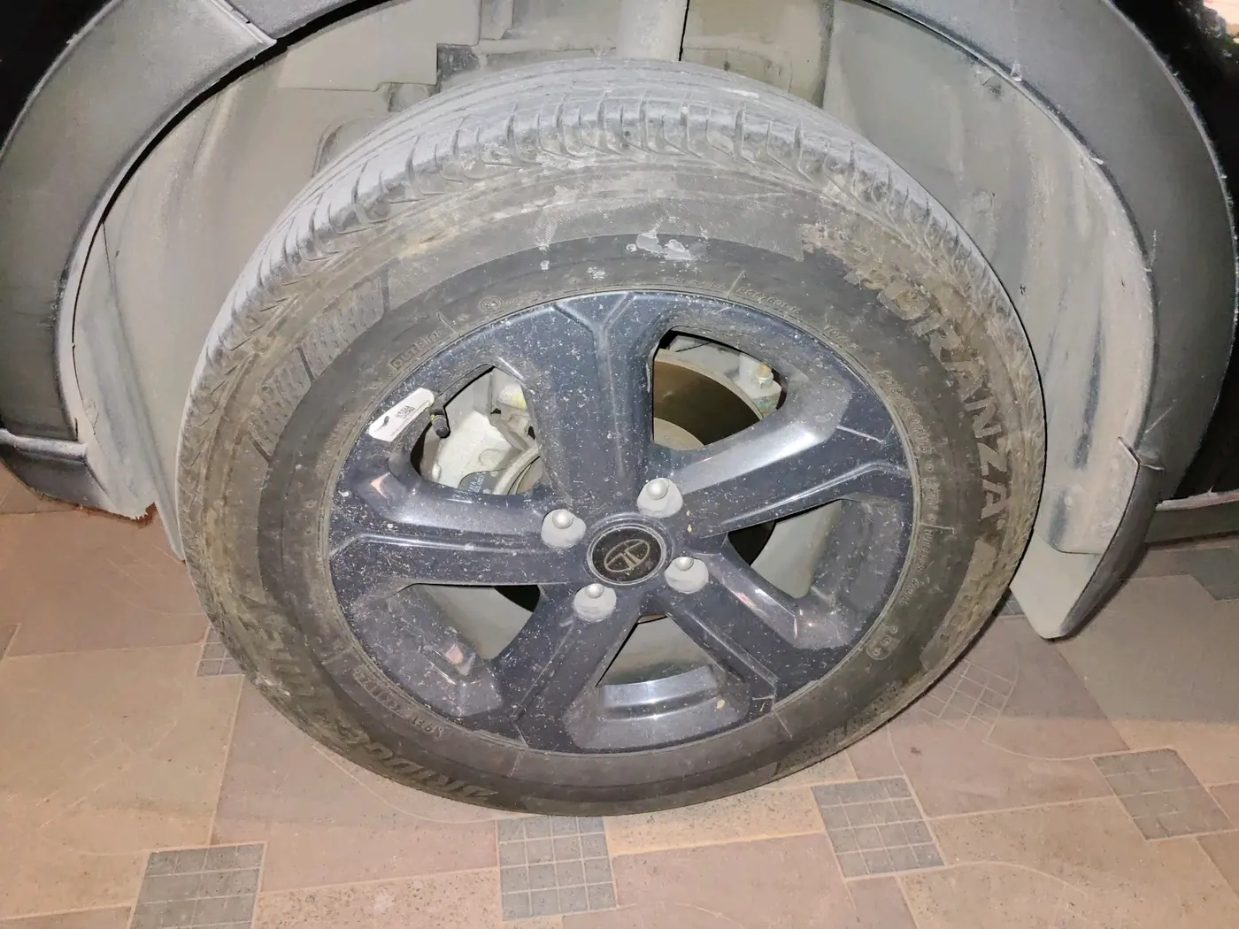 2022 Tata NEXON XZA PLUS (PREMIUM) PETROL, Petrol, Automatic, 38,567 km, tyre