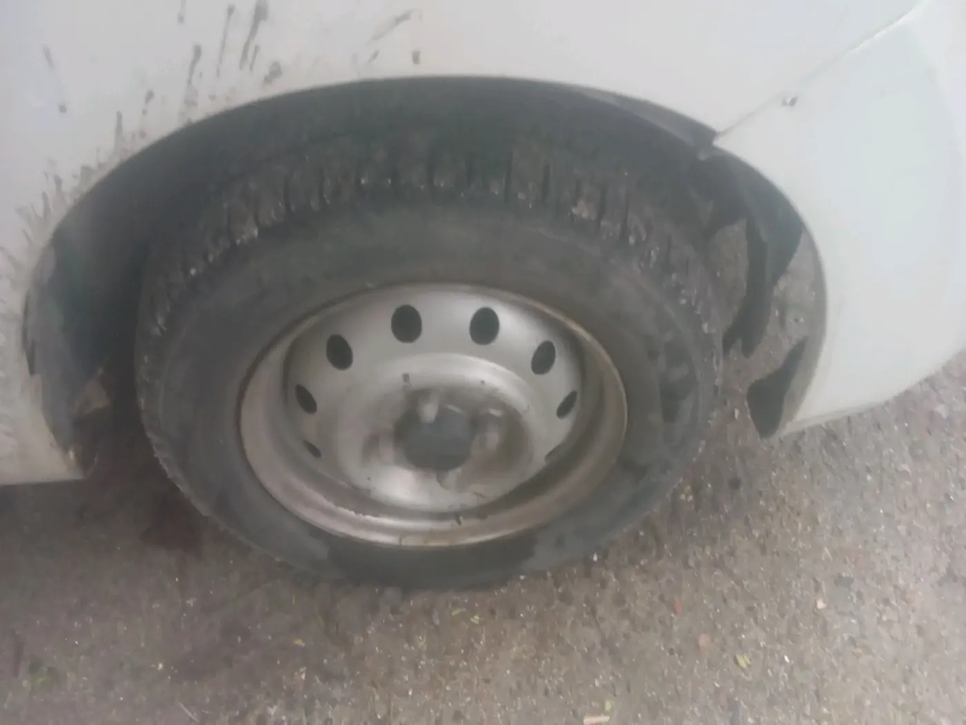 2012 Maruti Wagon R 1.0 LXI CNG, CNG, Manual, 1,66,893 km, tyre