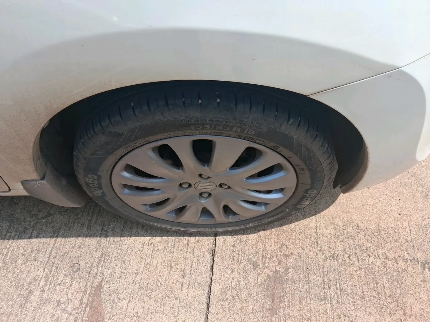 2016 Maruti Baleno ALPHA PETROL 1.2, Petrol, Manual, 64,306 km, tyre