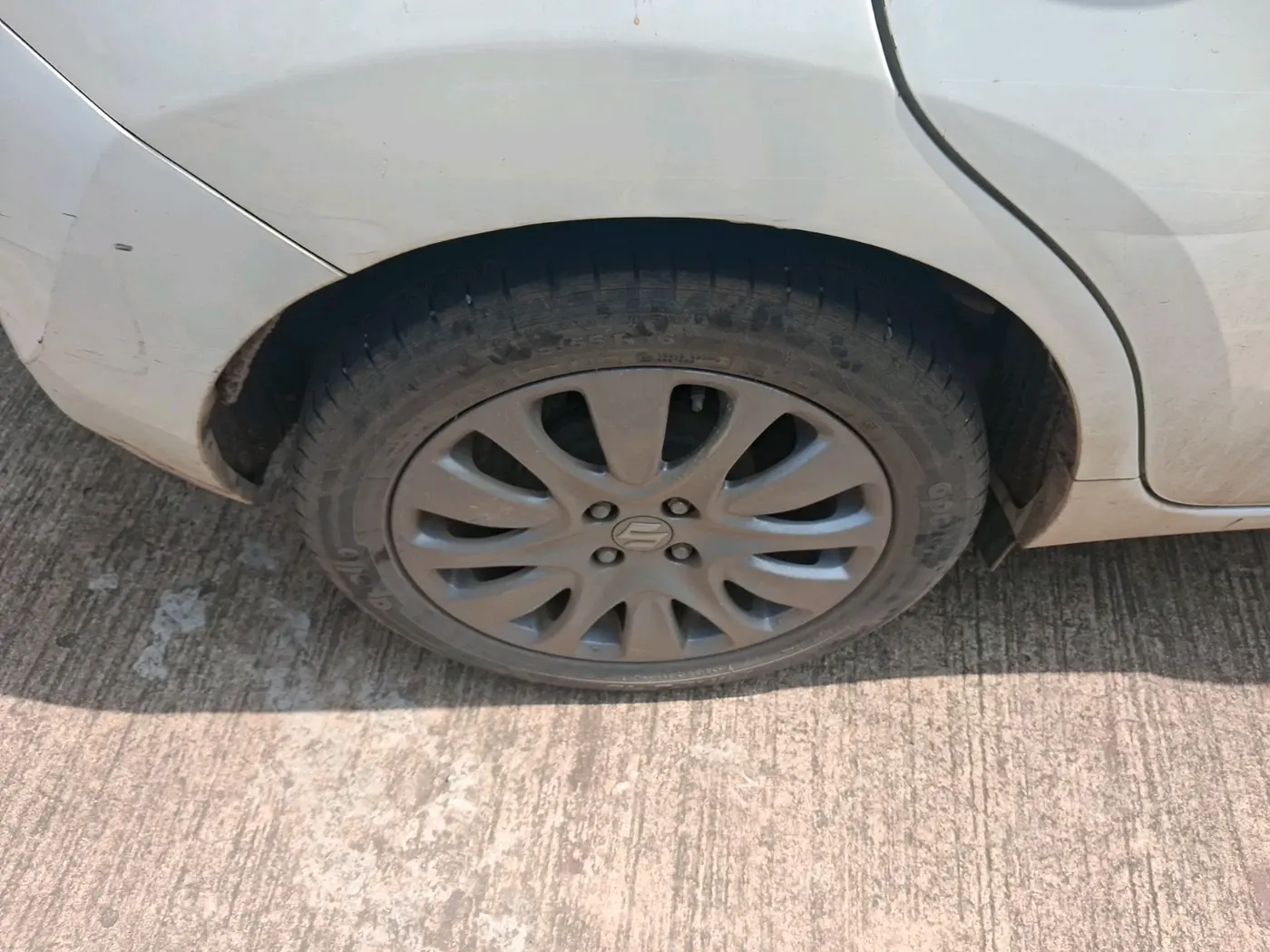 2016 Maruti Baleno ALPHA PETROL 1.2, Petrol, Manual, 64,306 km, tyre