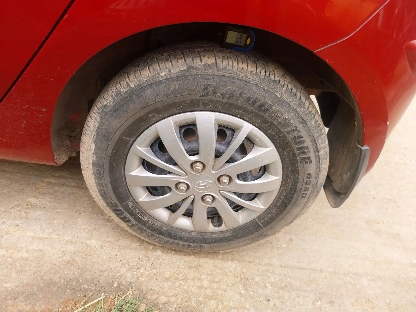 2013 Hyundai i10 MAGNA 1.2, Petrol, Manual, 23,093 km, tyre