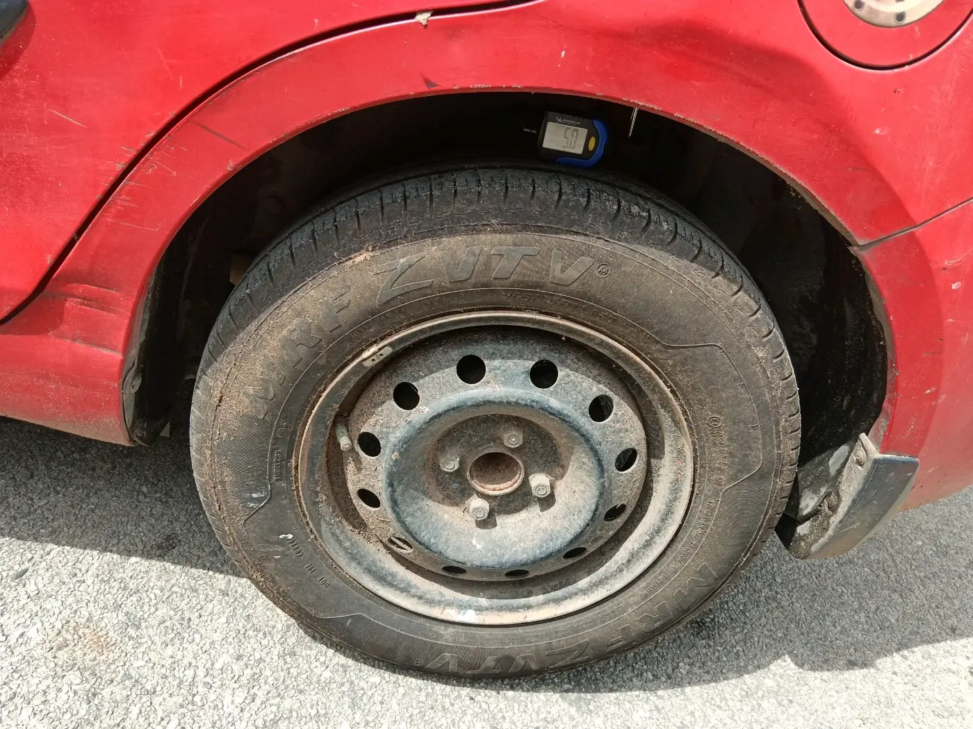 2012 Maruti Swift Dzire VXI, Petrol, Manual, 1,14,873 km, tyre