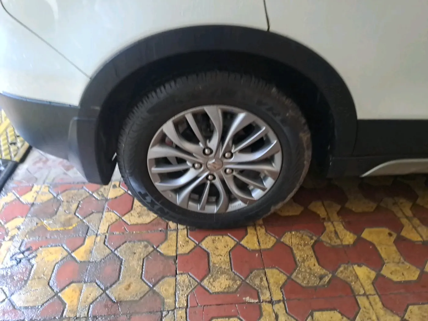 2016 Maruti S Cross ZETA 1.3, Diesel, Manual, 25,567 km, tyre