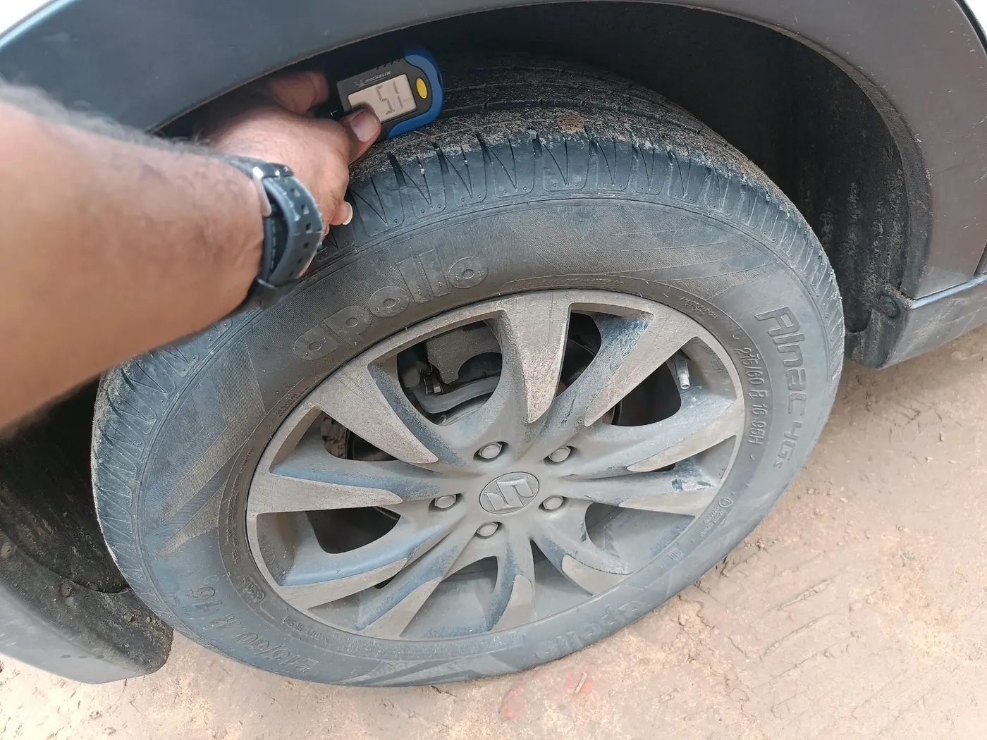 2019 Maruti S Cross ZETA 1.3, Diesel, Manual, 1,29,269 km, tyre