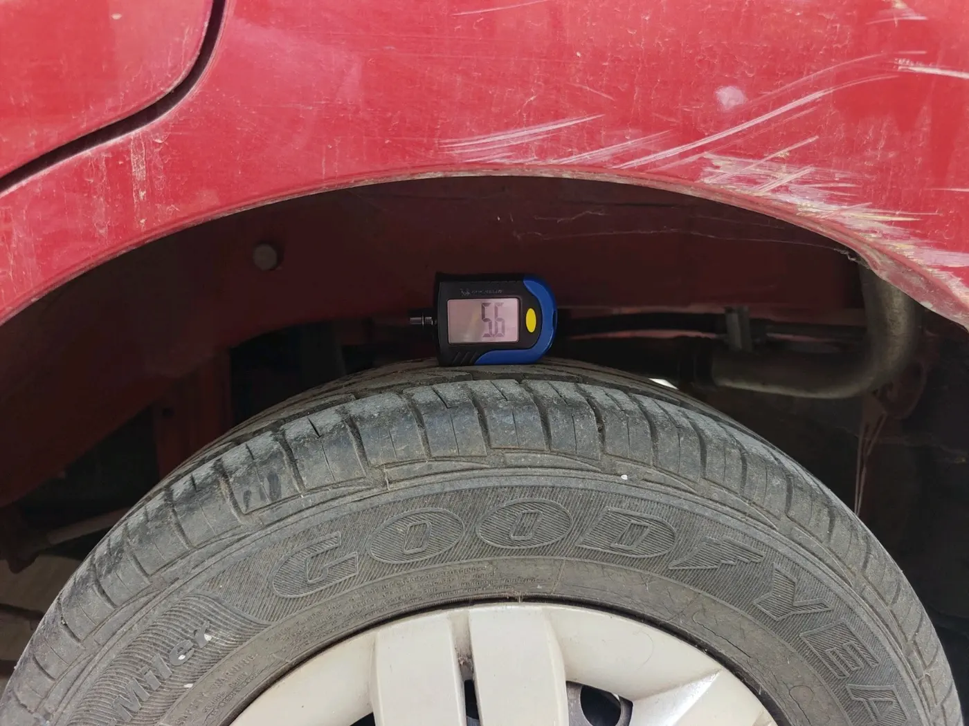 2012 Maruti Alto 800 LXI, Petrol, Manual, 11,616 km, tyre