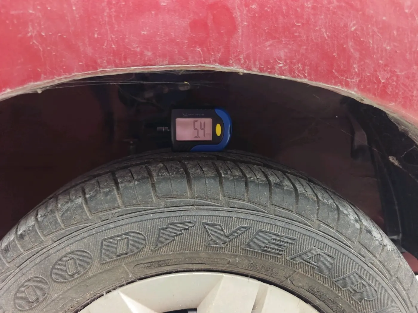 2012 Maruti Alto 800 LXI, Petrol, Manual, 11,616 km, tyre