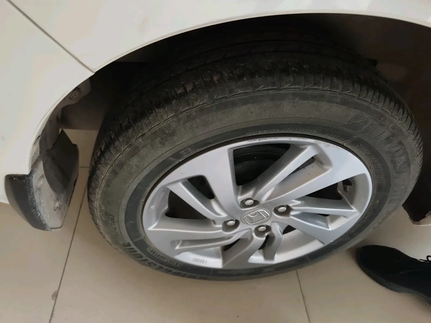 2022 Honda Jazz 1.2L I-VTEC VX CVT, Petrol, Automatic, 28,344 km, tyre