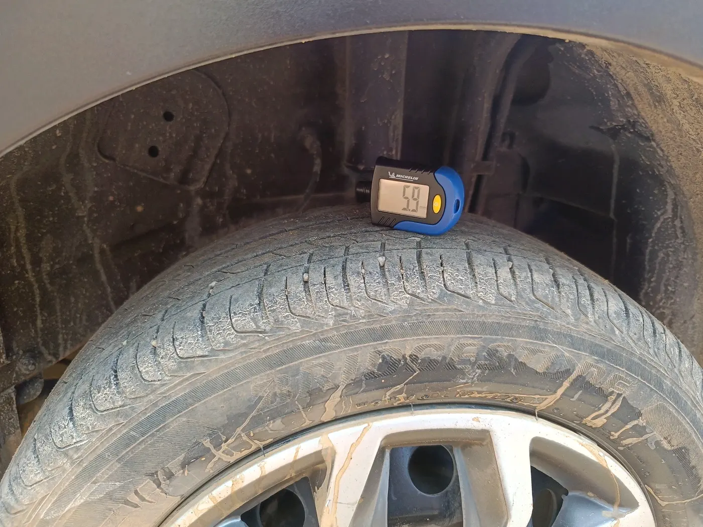 2022 Tata NEXON XM SUNROOF PETROL, Petrol, Manual, 28,831 km, tyre