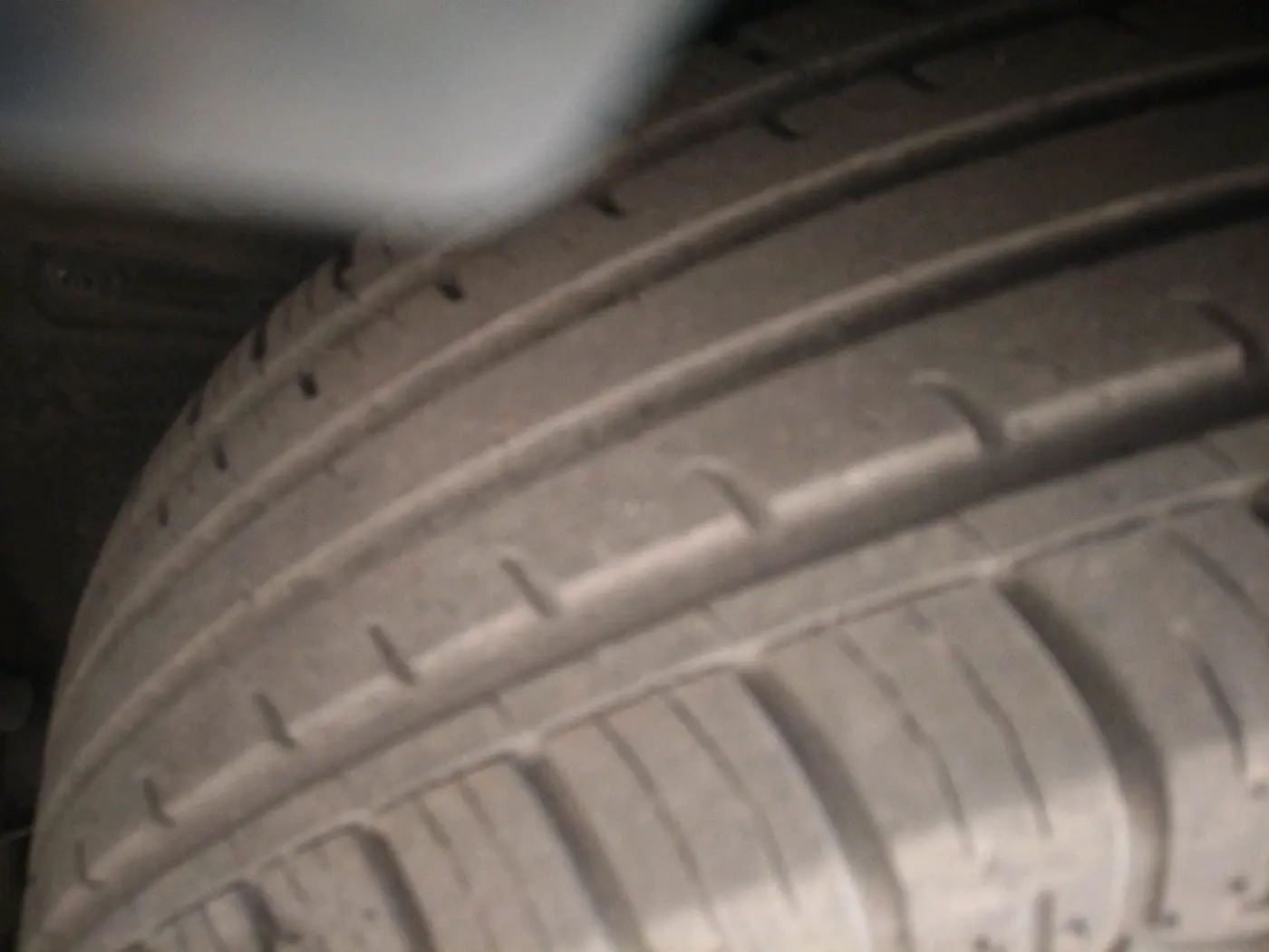 2018 Mahindra XUV500 W10 AT, Diesel, Automatic, 94,633 km, tyre