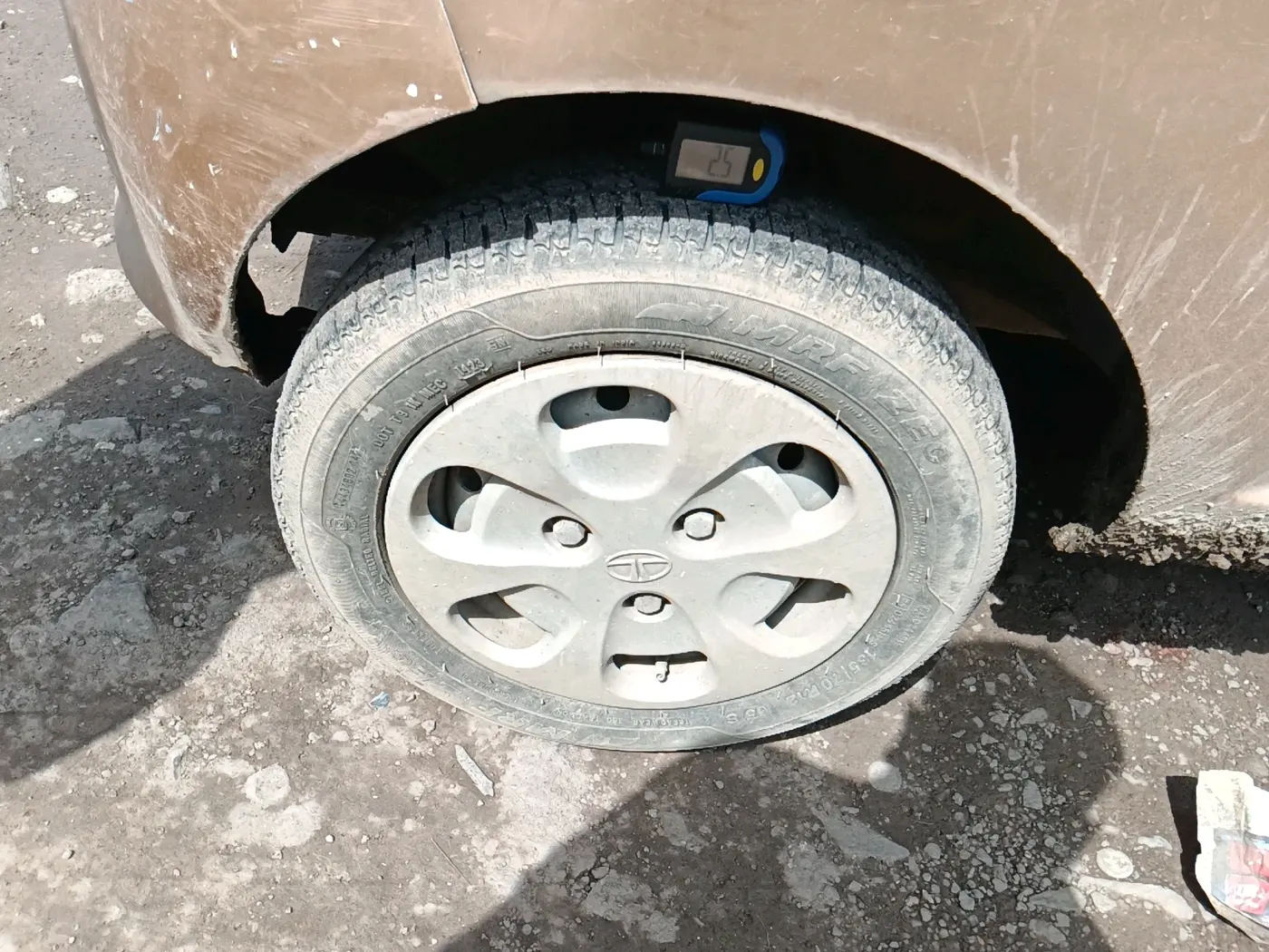2015 Tata Nano TWIST XTA, Petrol, Automatic, 28,702 km, tyre