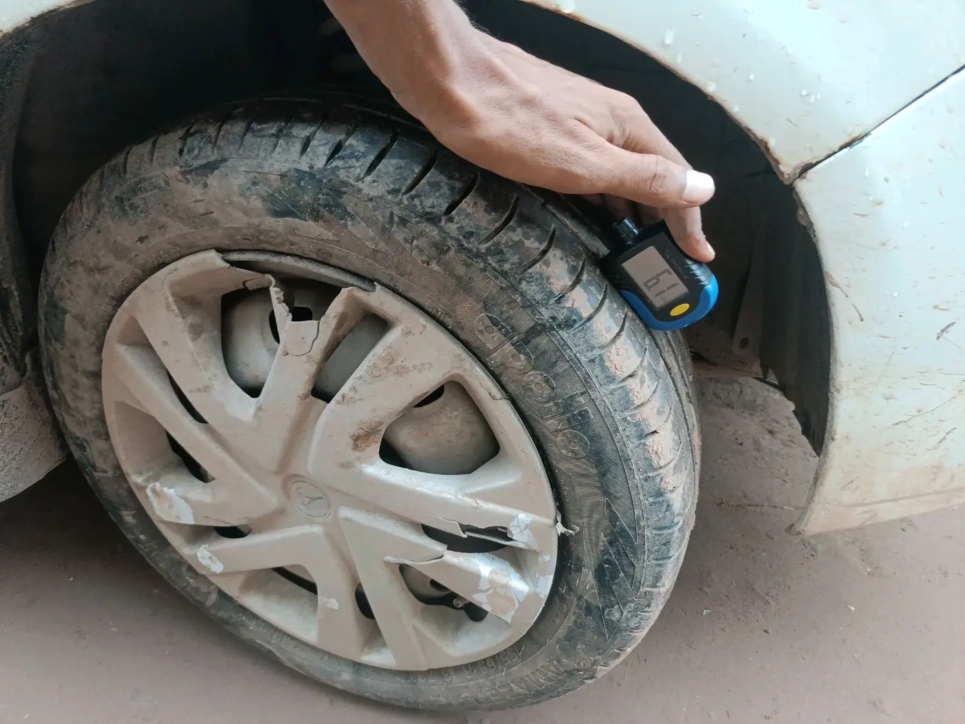 2011 Maruti Alto K10 LXI, CNG, Manual, 51,238 km, tyre