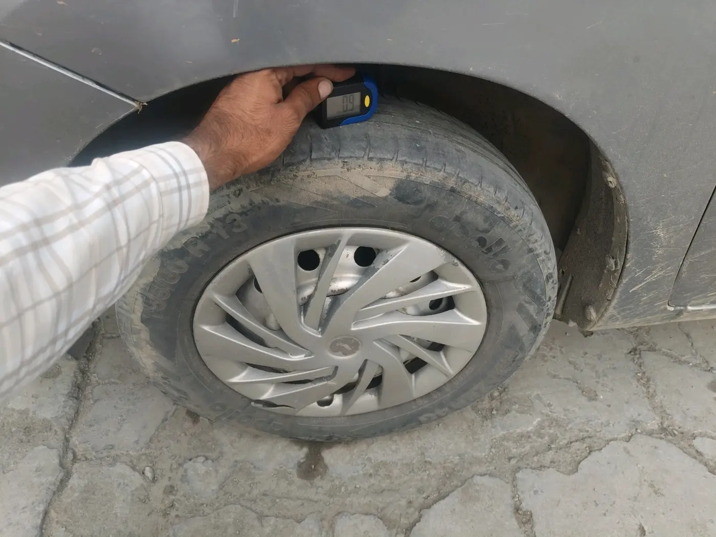 2016 Maruti Wagon R 1.0 LXI CNG, CNG, Manual, 1,38,286 km, tyre
