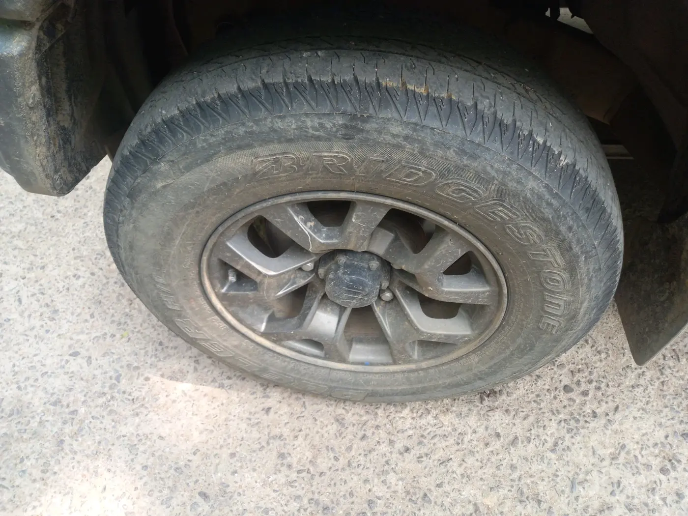 2023 Maruti JIMNY ALPHA ALL GRIP PRO MT, Petrol, Manual, 37,799 km, tyre