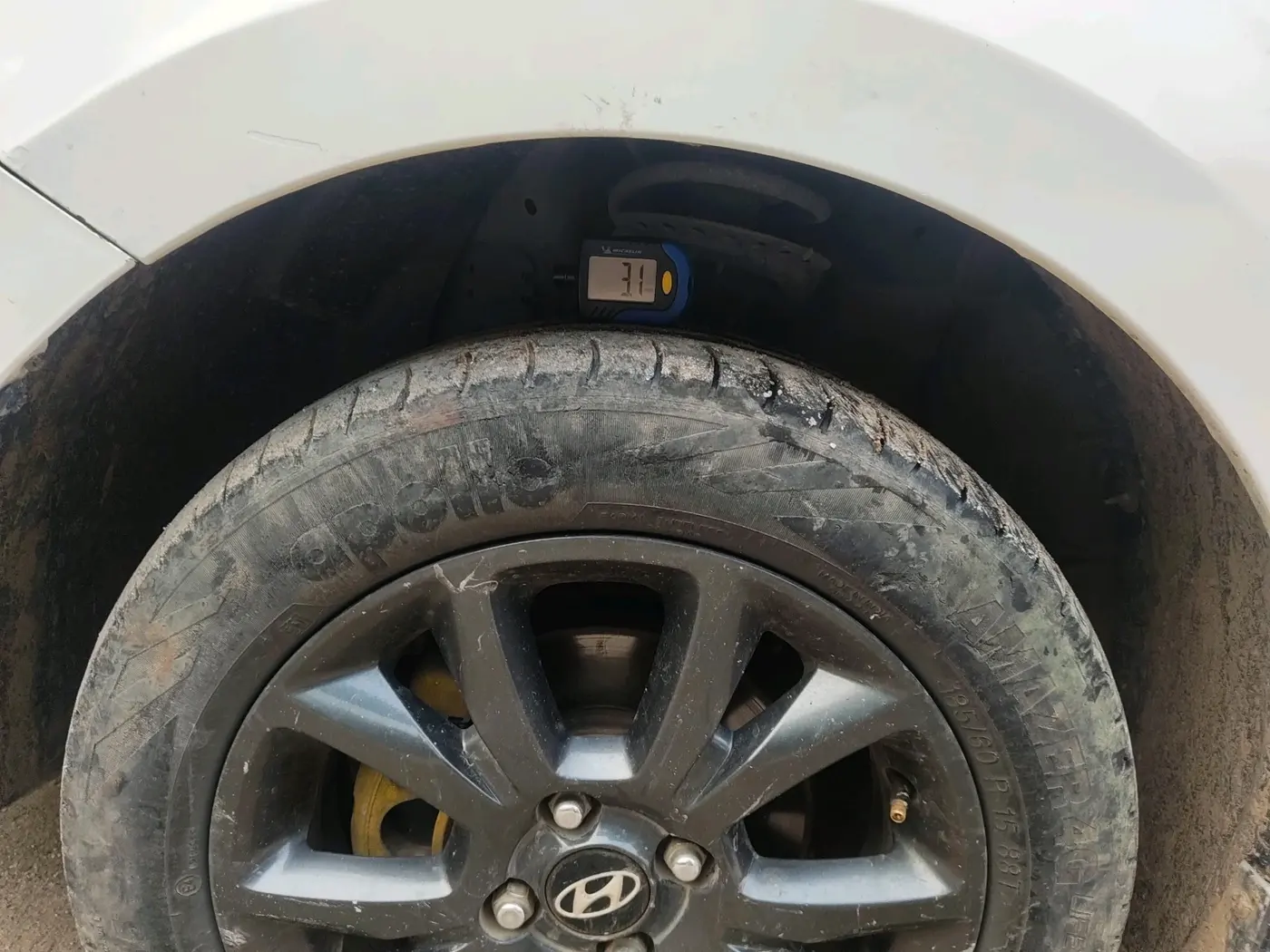 2017 Hyundai Elite i20 MAGNA EXECUTIVE 1.2, Petrol, Manual, 1,23,621 km, tyre