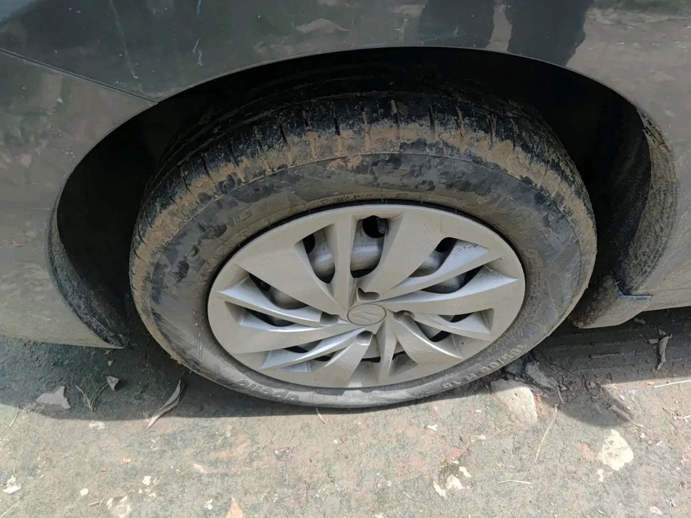 2024 Maruti Baleno SIGMA PETROL 1.2, Petrol, Manual, 38,086 km, tyre
