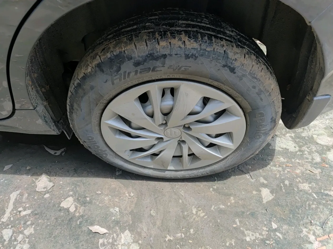 2024 Maruti Baleno SIGMA PETROL 1.2, Petrol, Manual, 38,086 km, tyre