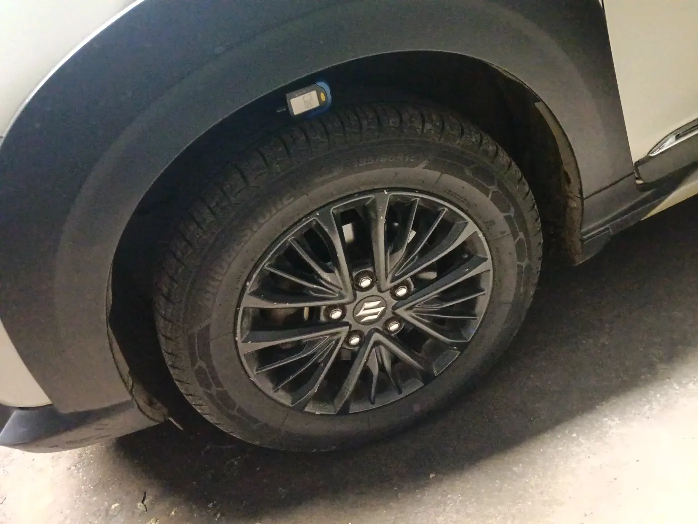 2021 Maruti XL6 ALPHA AT, Petrol, Automatic, 1,40,200 km, tyre