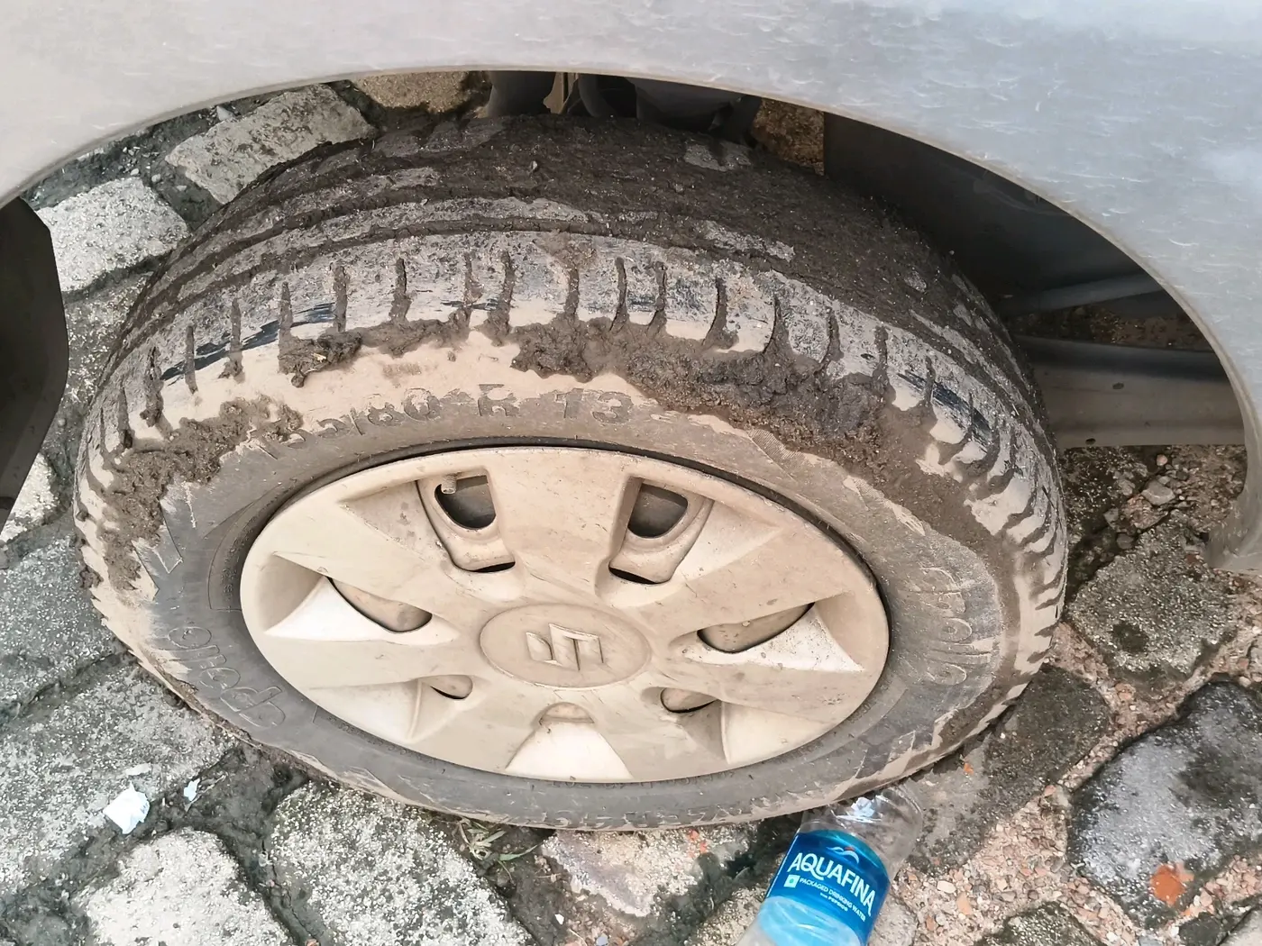 2011 Maruti Eeco 5 STR, Petrol, Manual, 1,93,719 km, tyre