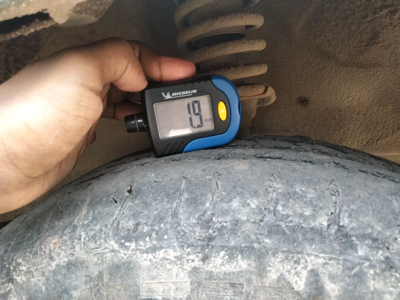 2019 Maruti Eeco 5 STR WITH A/C+HTR, Petrol, Manual, 73,898 km, tyre