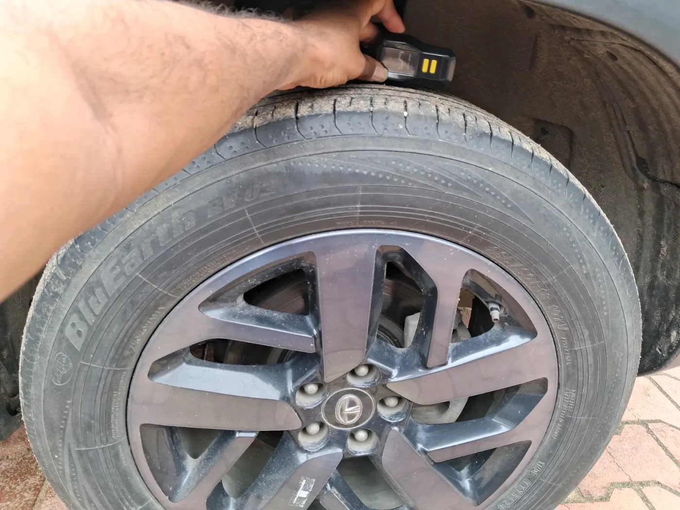2022 Tata Safari XZA PLUS, Diesel, Automatic, 1,28,131 km, tyre