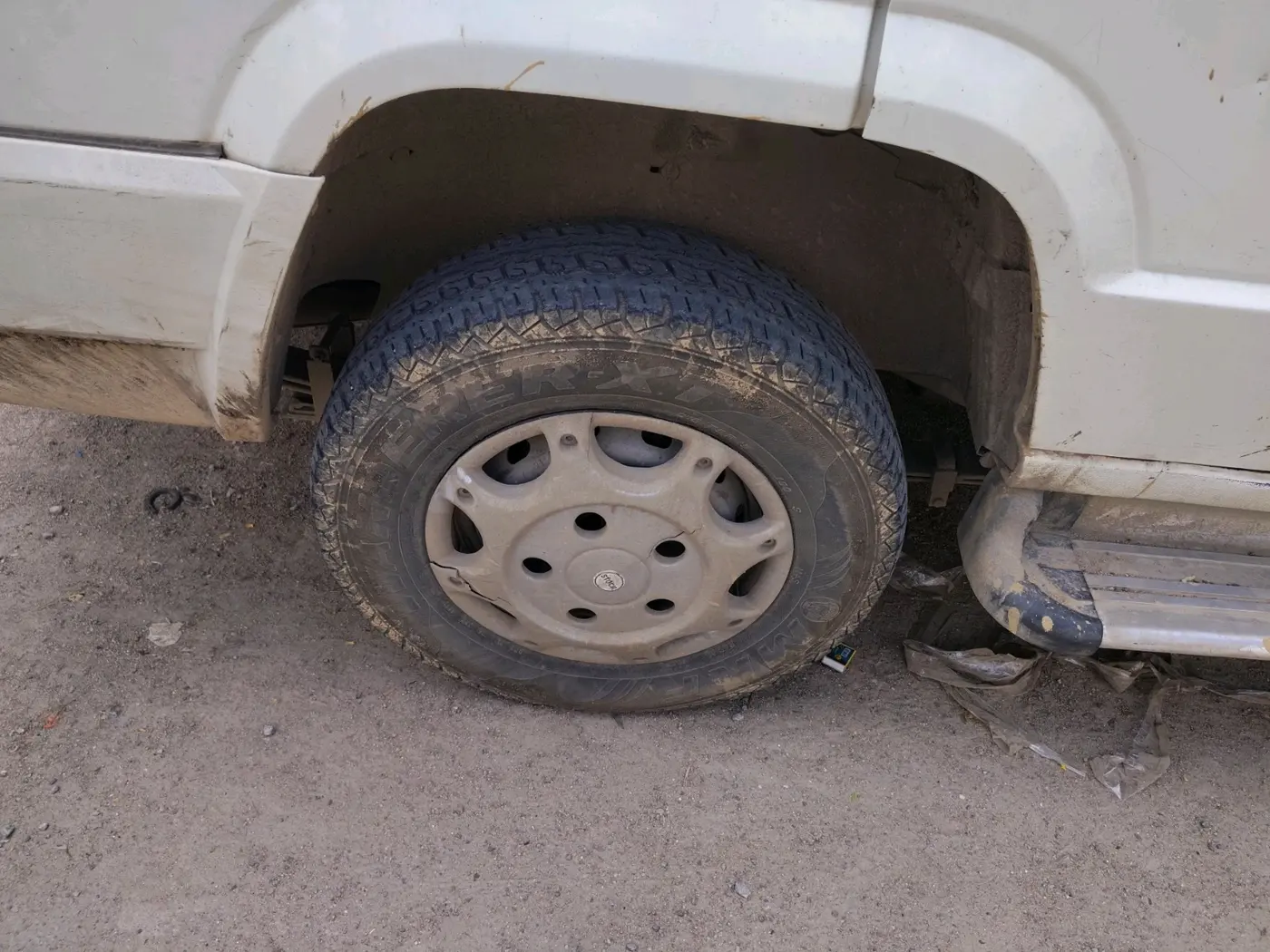 2018 Tata Sumo Gold EX, Diesel, Manual, 2,41,437 km, tyre