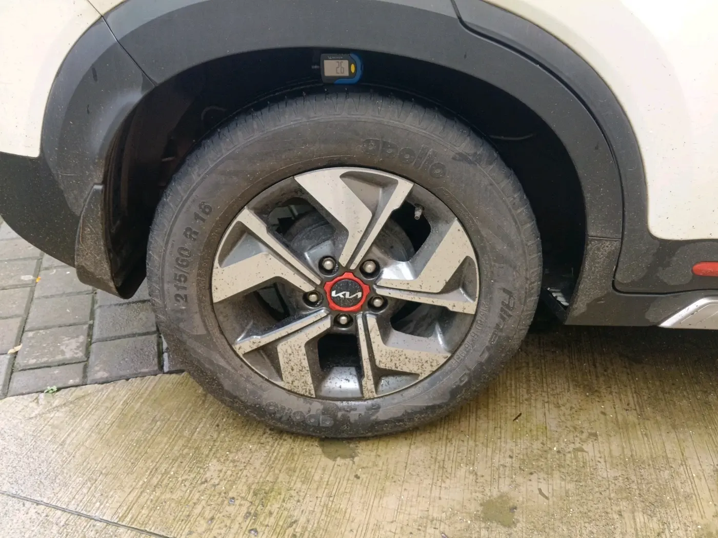 2021 KIA SONET HTX ANNIVERSARY EDITION 1.5, Diesel, Manual, 50,502 km, tyre