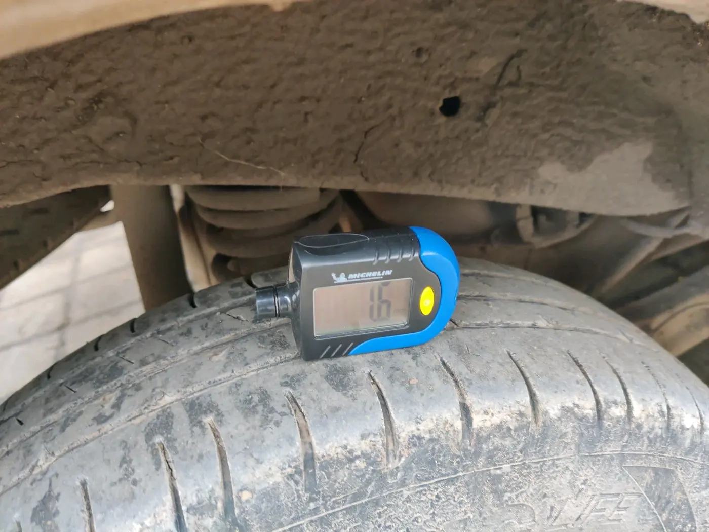 2022 Maruti Eeco 5 STR AC CNG (O), CNG, Manual, 56,347 km, tyre
