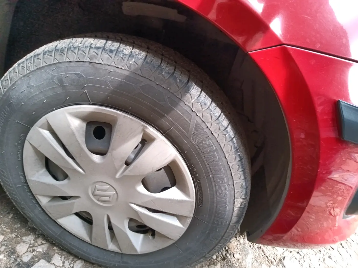 2013 Maruti Swift Dzire VXI, Petrol, Manual, 1,19,248 km, tyre
