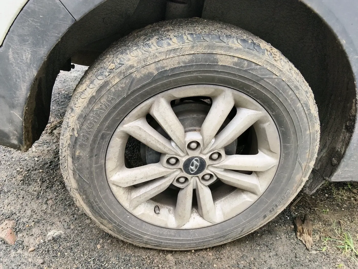 2017 Hyundai Creta SX 1.6 DIESEL, Diesel, Manual, 2,75,594 km, tyre