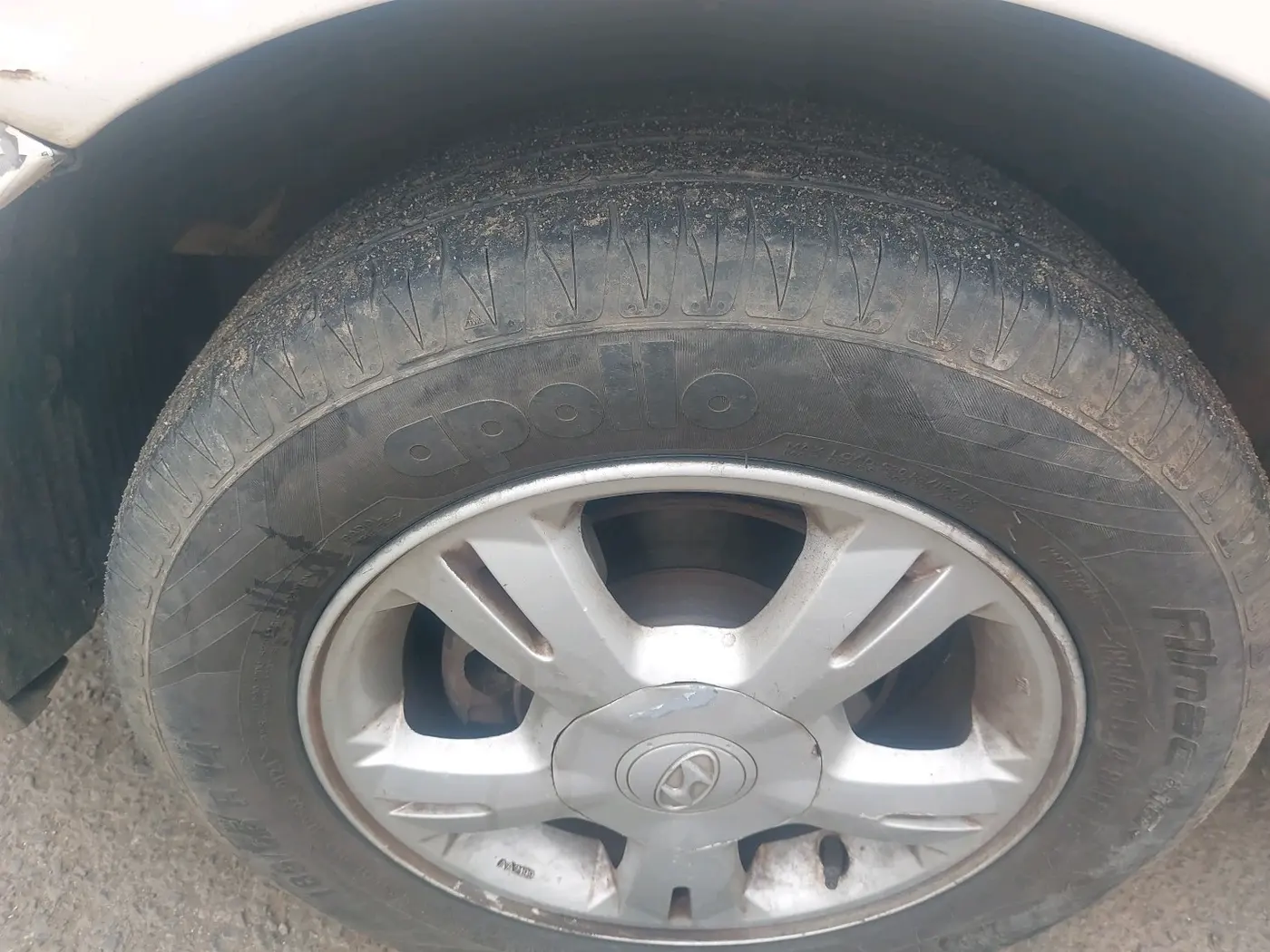 2011 Hyundai i20 SPORTZ 1.2, CNG, Manual, 90,330 km, tyre