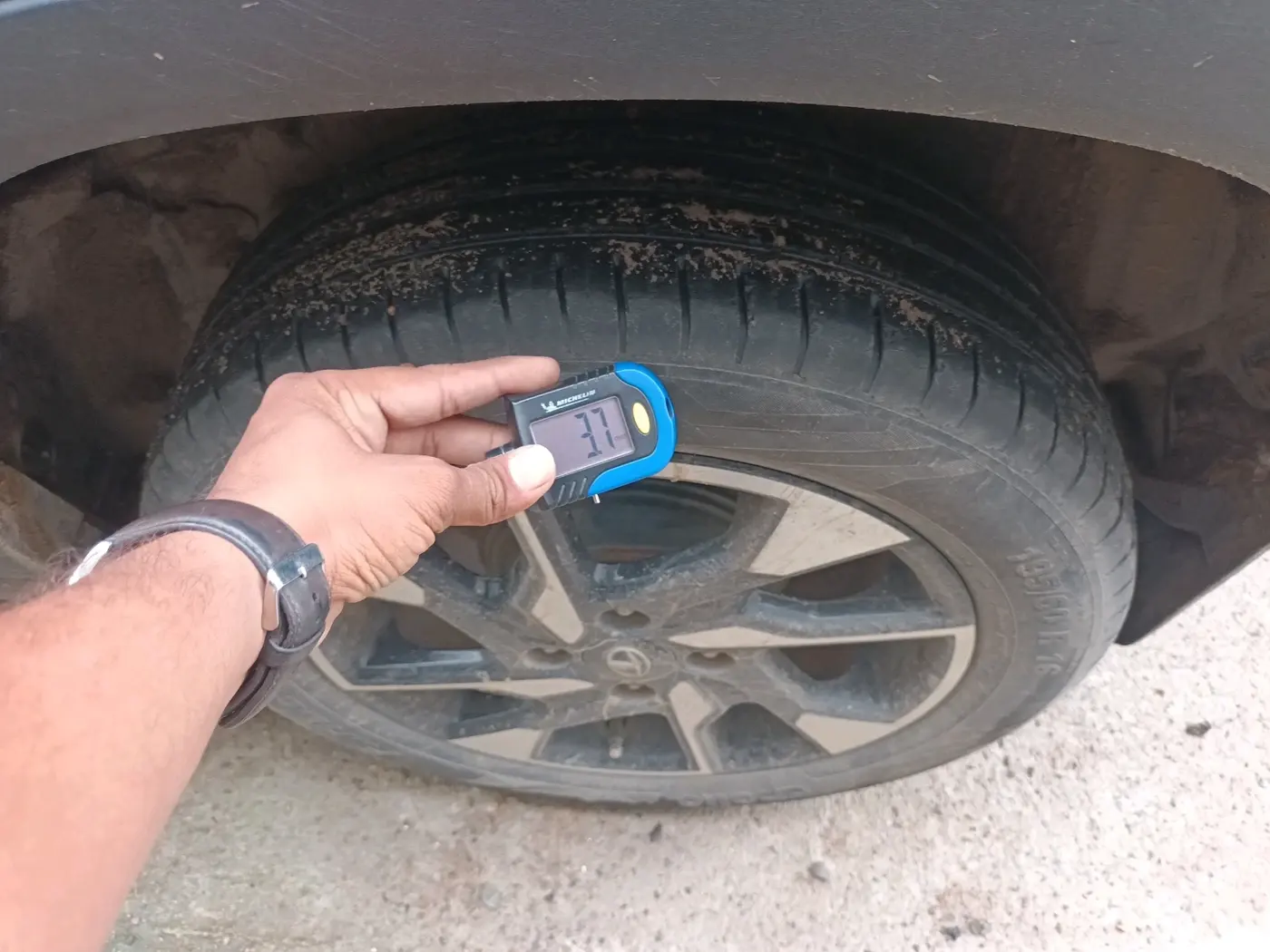 2021 Tata PUNCH CREATIVE  AMT, Petrol, Automatic, 83,280 km, tyre