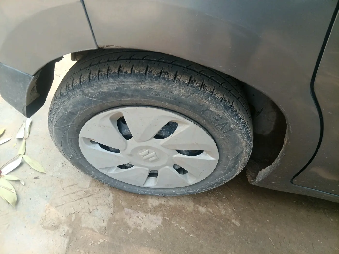 2018 Maruti Celerio ZXI, CNG, Manual, 92,667 km, tyre