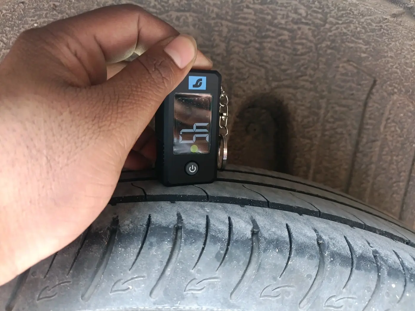 2022 Mahindra XUV300 W8 (O) 1.2 PETROL AMT, Petrol, Automatic, 26,983 km, tyre