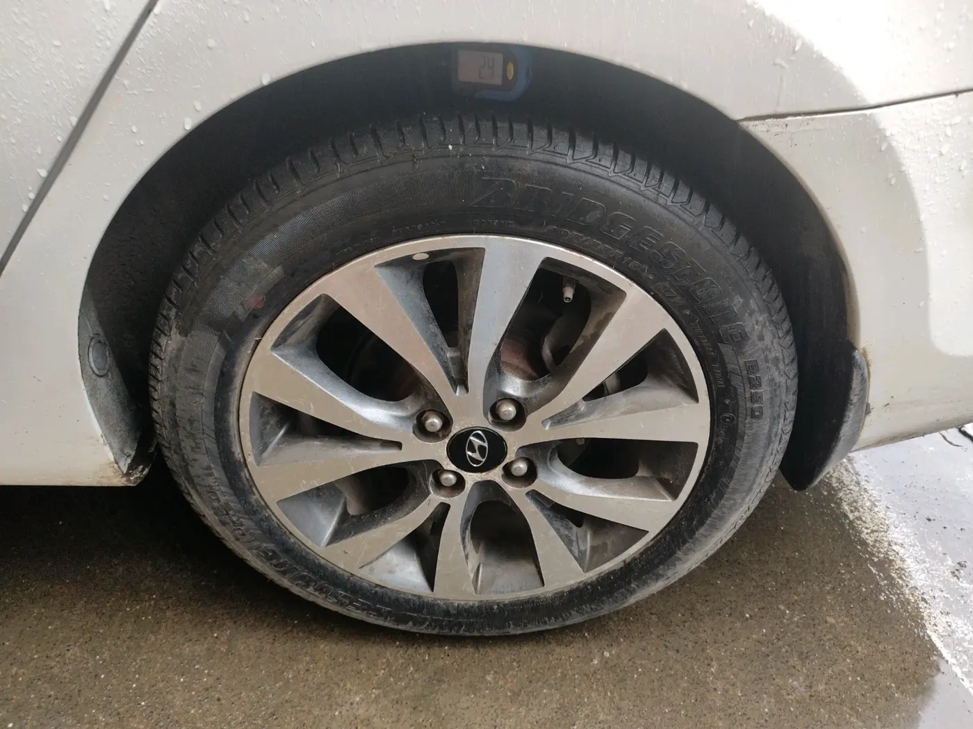 2014 Hyundai Verna FLUIDIC 1.6 VTVT SX, Petrol, Manual, 1,26,148 km, tyre