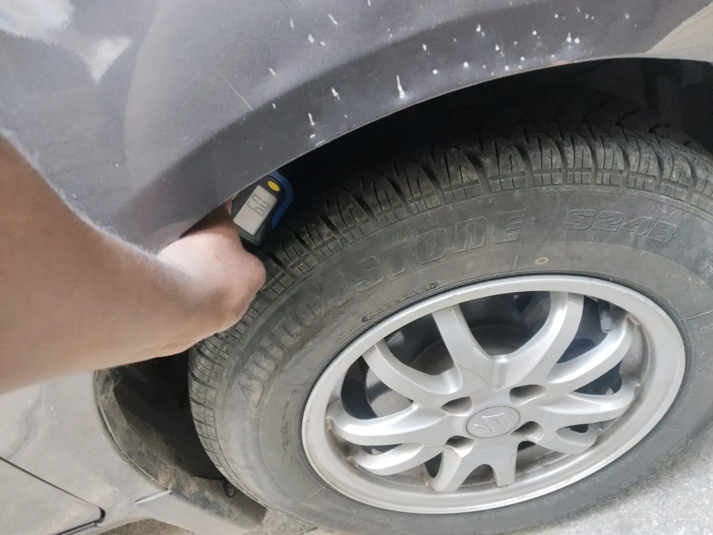 2014 Maruti Ritz VXI, Petrol, Manual, 97,228 km, tyre