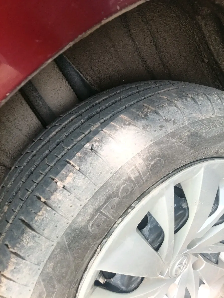 2023 Toyota Glanza S E-CNG, CNG, Manual, 1,37,949 km, tyre