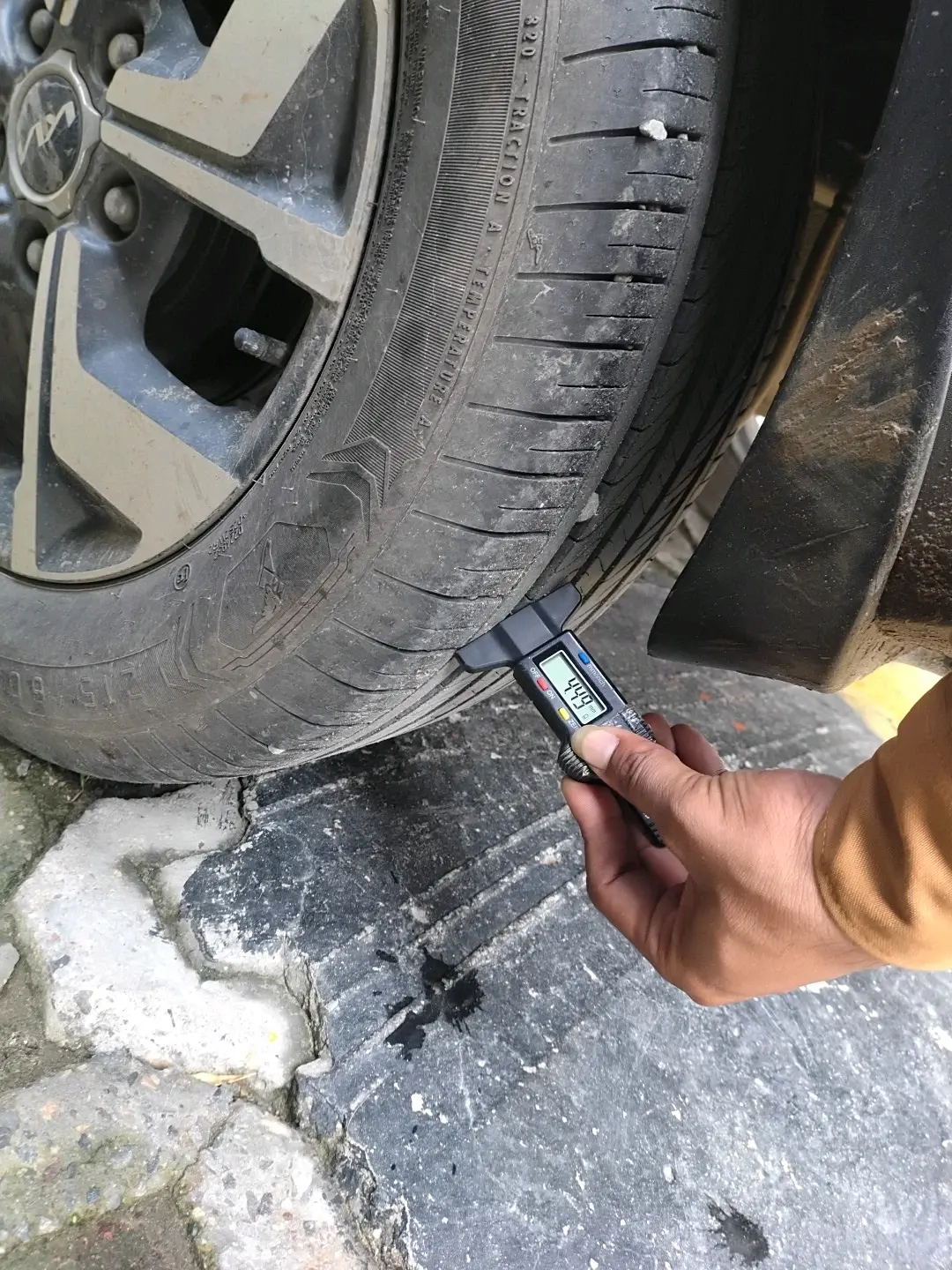 2021 KIA SONET HTX 1.5, Diesel, Manual, 84,125 km, tyre