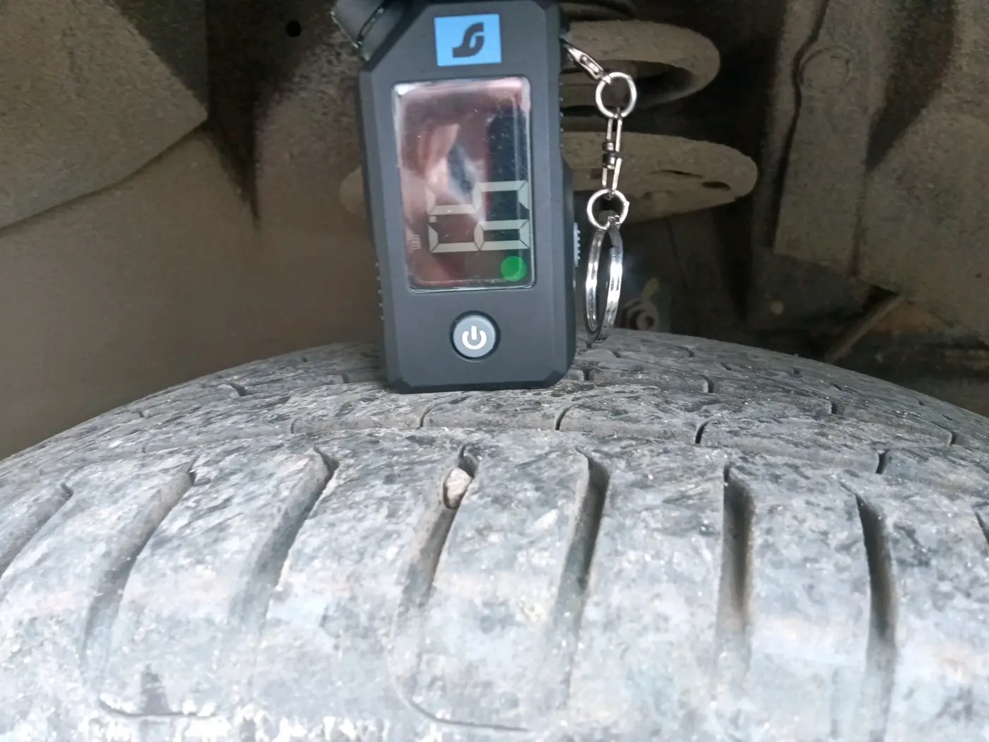 2020 Maruti XL6 ZETA MT, Petrol, Manual, 1,13,895 km, tyre