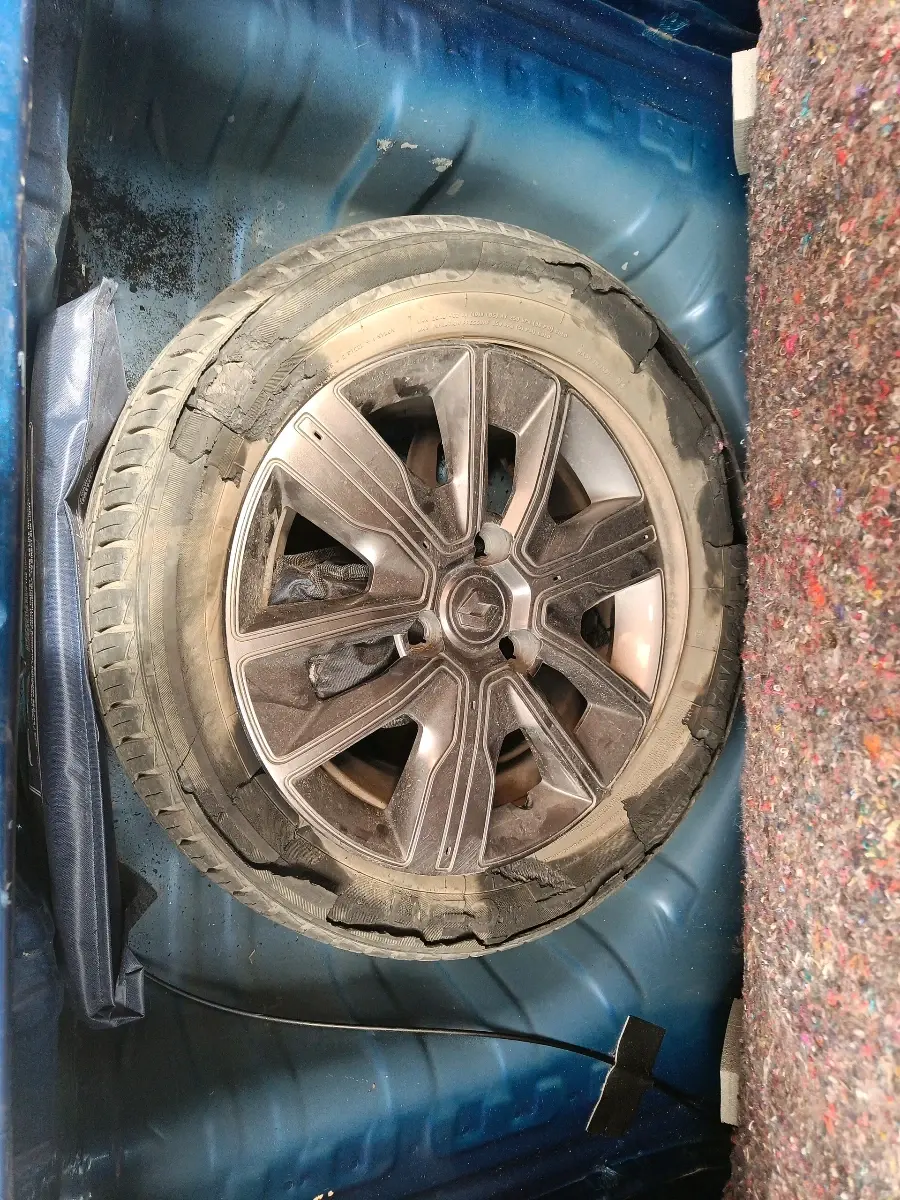 2020 Renault Kwid CLIMBER 1.0 (O), Petrol, Manual, 36,199 km, tyre