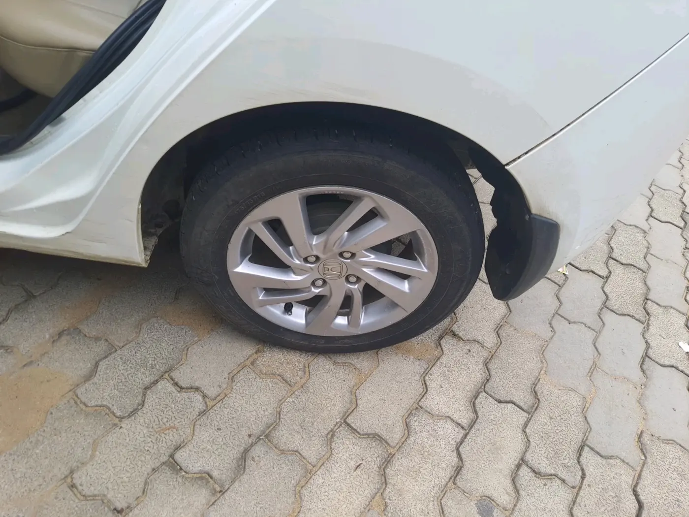 2019 Honda Jazz 1.2L I-VTEC VX CVT, Petrol, Automatic, 1,10,409 km, tyre
